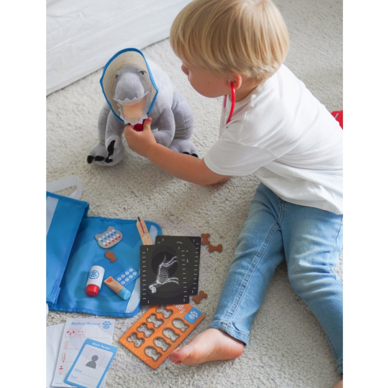 tooky-toy-zestaw-weterynarza-torba-17el