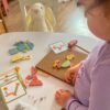 drewniana-przybijanka-z-mlotkiem-montessori