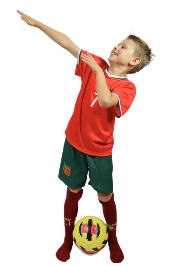 stroj-pilkarski-ronaldo-7-dla-dzieci.jpg